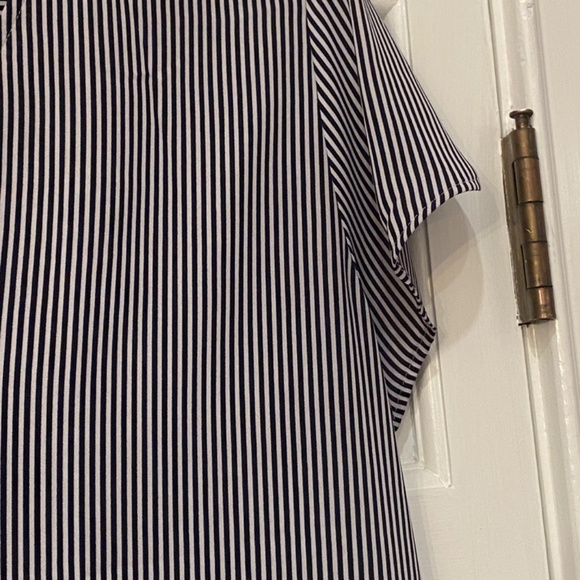 Loft Black and White Blouse - Size XL - Picture 4 of 4